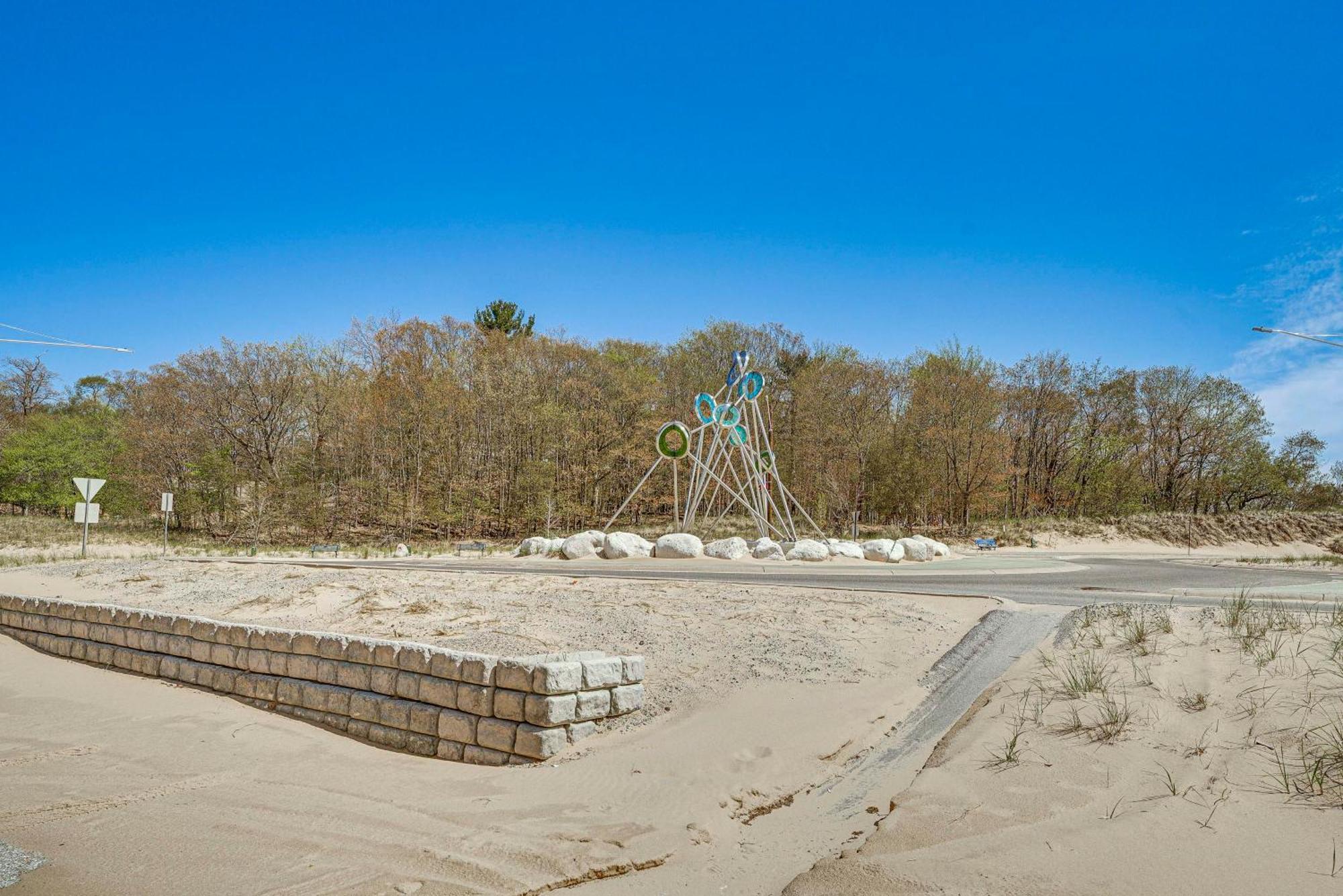 Walk To Beach Lake Michigan Getaway! Muskegon Buitenkant foto